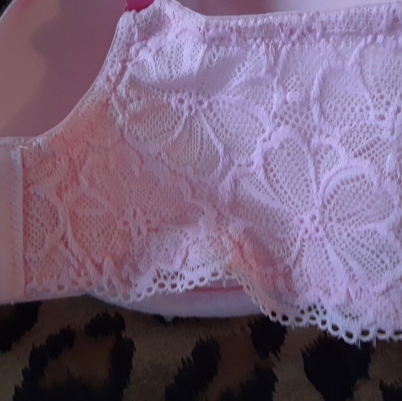 Moulded bra 40DD NWT - Picture 5 of 5